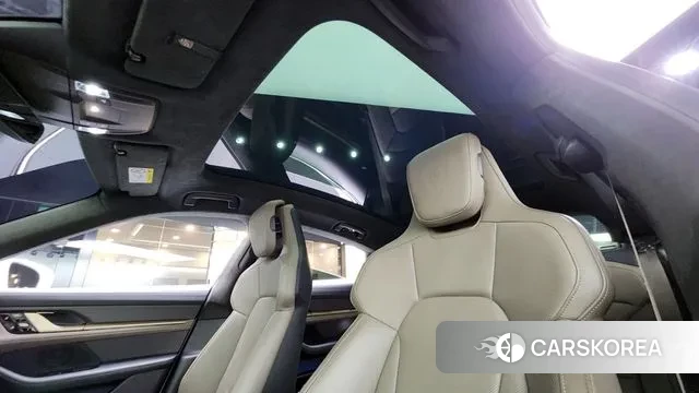 Porsche Taycan id 3390203 из Кореи 10