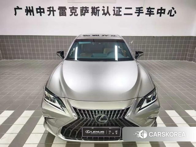Lexus ES id 4220910 из Китая 10