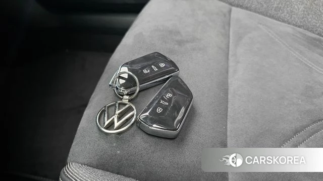 Volkswagen Golf 8th Generation id 4468272 из Кореи 10