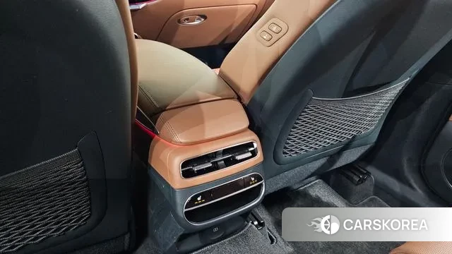 Genesis GV70 id 3581321 из Кореи 10