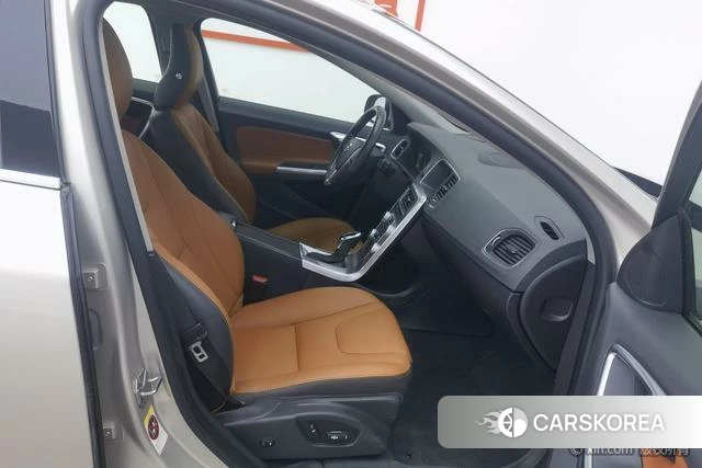 Volvo S60 id 4212567 из Китая 10