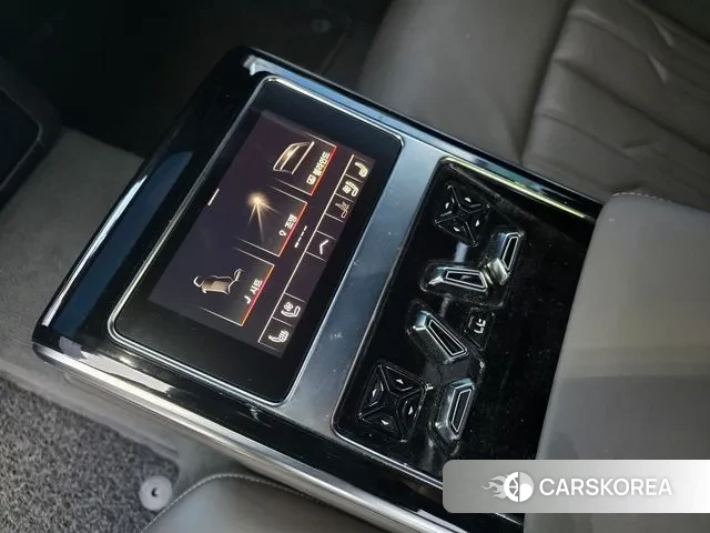 Audi A8 (D5) id 3649720 из Кореи 10