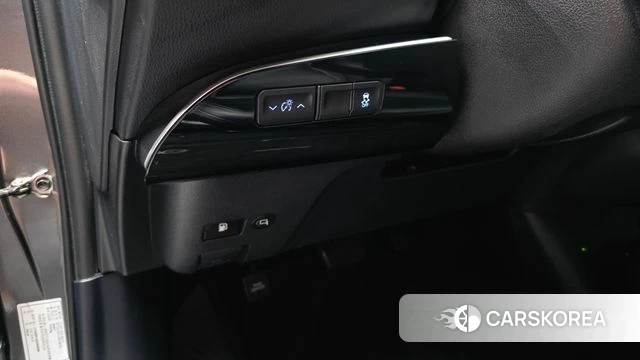 Toyota Prius 4th Generation id 4425055 из Кореи 10