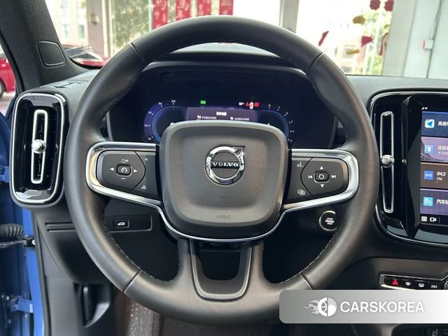 Volvo XC40 id 3927129 из Китая 10
