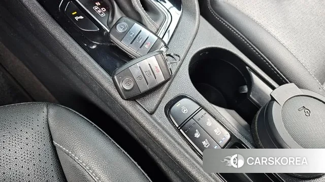 Kia Niro id 3505190 из Кореи 10