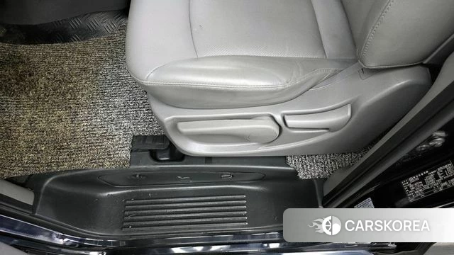 Hyundai The New Grand Starex id 4384198 из Кореи 10