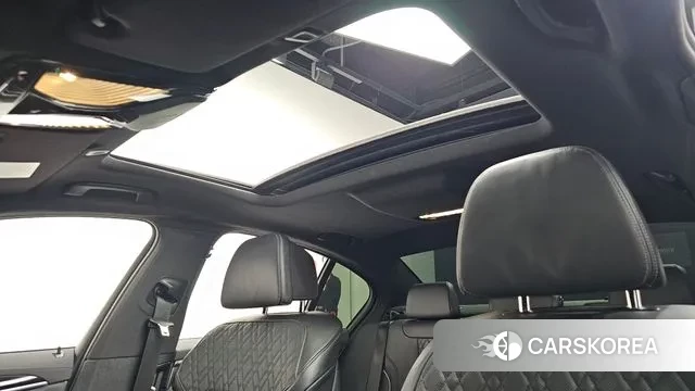 BMW 5 Series (G30) id 3468816 из Кореи 10