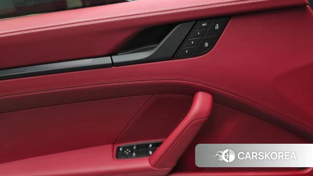 Porsche 911(992) id 4223795 из Кореи 10