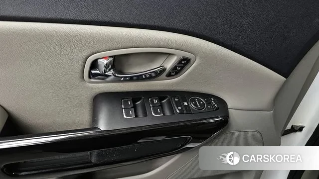 Kia The New Carnival id 3713945 из Кореи 10