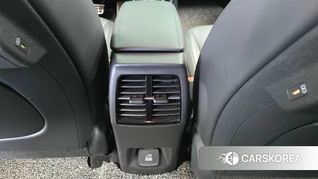 Kia Di Ol Nu Niro id 4187019 из Кореи 10