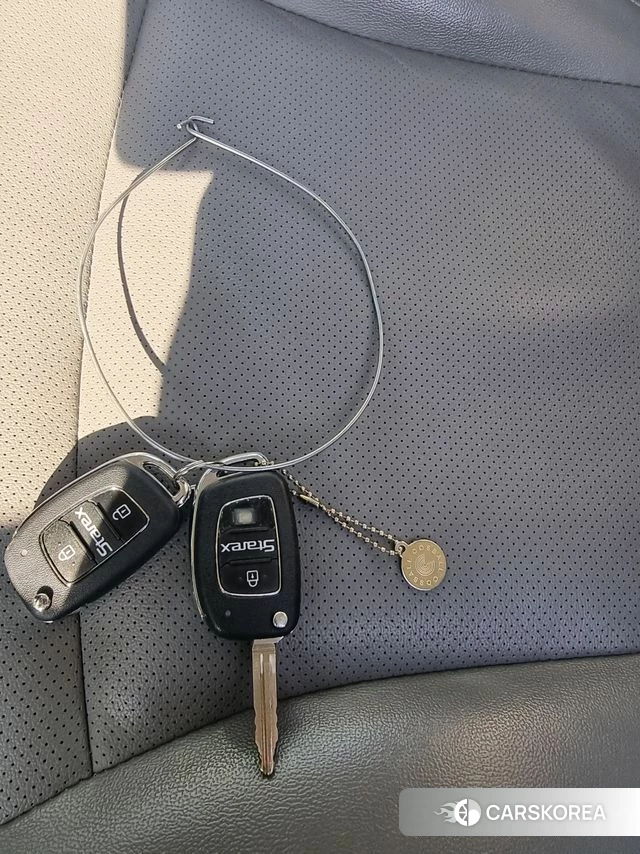 Hyundai The New Grand Starex id 4269109 из Кореи 10