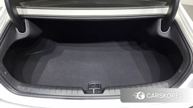 Hyundai Grandeur Hybrid (GN7) id 3921960 из Кореи 10