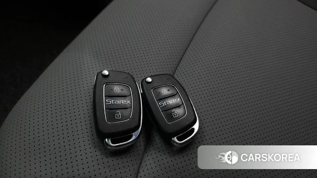 Hyundai The New Grand Starex id 4698836 из Кореи 10
