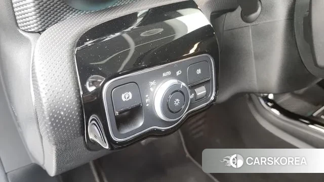 Mercedes-Benz A-Class W177 id 3355819 из Кореи 10