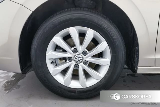 Volkswagen Bora id 4210717 из Китая 10