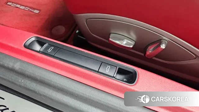 Porsche 911 id 3766797 из Кореи 10