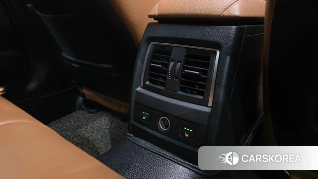 BMW 3 Series (F30) id 3801808 из Кореи 10