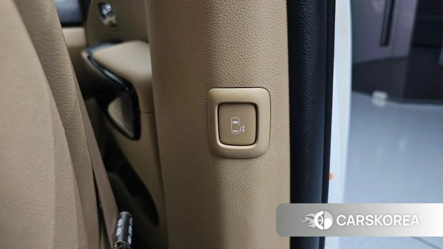 Kia The New Carnival id 4397818 из Кореи 10