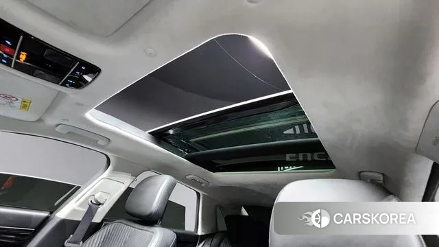 Hyundai Grandeur (GN7) id 3462735 из Кореи 10