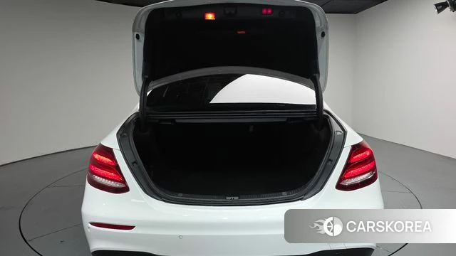 Mercedes-Benz E-Class W213 id 4609914 из Кореи 10