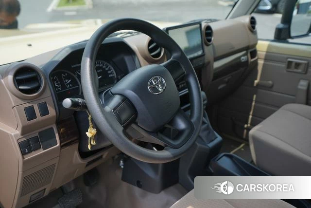 Toyota Land Cruiser 70 Series id 4314818 из Китая 10