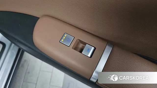 Hyundai Grandeur (GN7) id 3664586 из Кореи 10