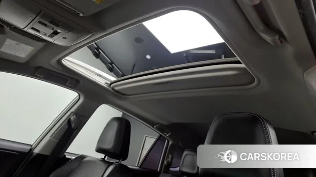 Toyota RAV4 id 3000513 из Кореи 10