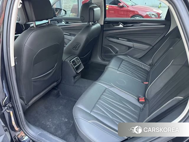 Volkswagen Passat id 4329054 из Китая 10