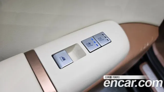 Hyundai Grandeur (GN7) id 2739459 из Кореи 10