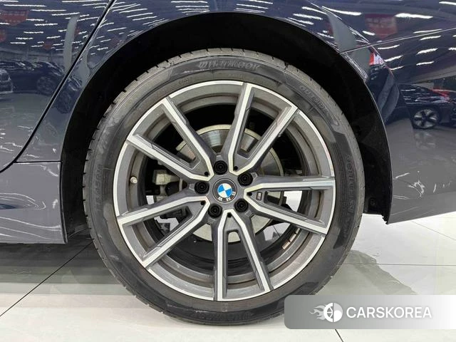 BMW 3 series id 4333472 из Китая 10
