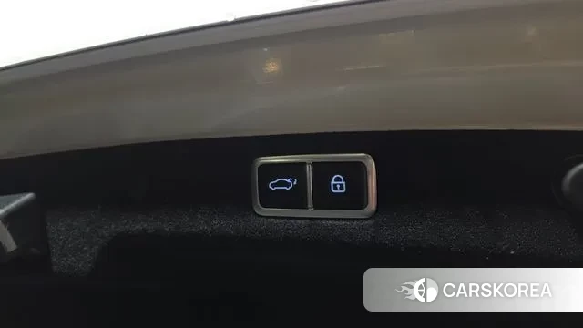 Hyundai Grandeur (GN7) id 3347258 из Кореи 10