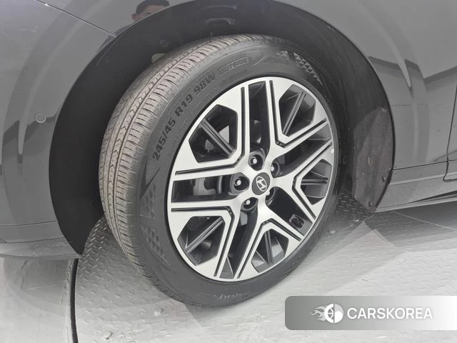 Hyundai Grandeur Hybrid (GN7) id 4590761 из Кореи 10