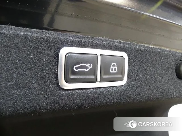 Hyundai Grandeur (GN7) id 3550422 из Кореи 10