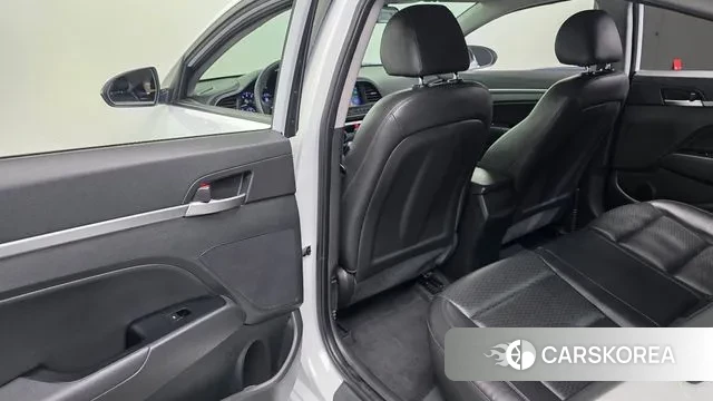 Hyundai The New Avante AD id 3429292 из Кореи 10