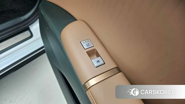Hyundai Grandeur Hybrid (GN7) id 4432559 из Кореи 10