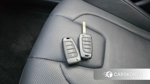 Hyundai Avante (CN7) id 4646995 из Кореи 10