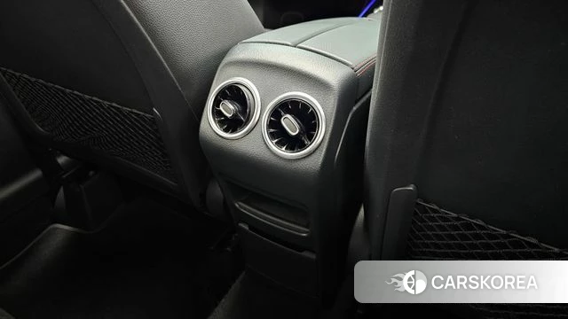 Mercedes-Benz GLA - Class H247 id 3858740 из Кореи 10