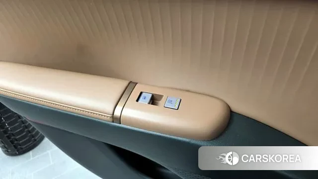 Hyundai Grandeur Hybrid (GN7) id 3639307 из Кореи 10