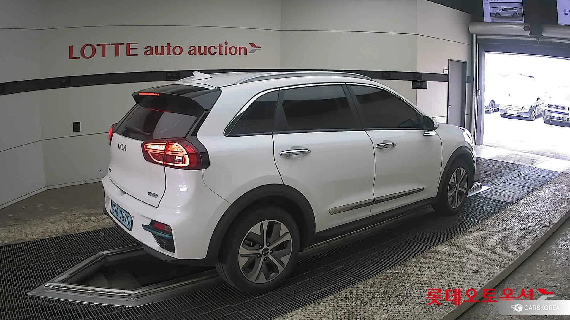 Kia Niro EV id 3888432 из Кореи 10