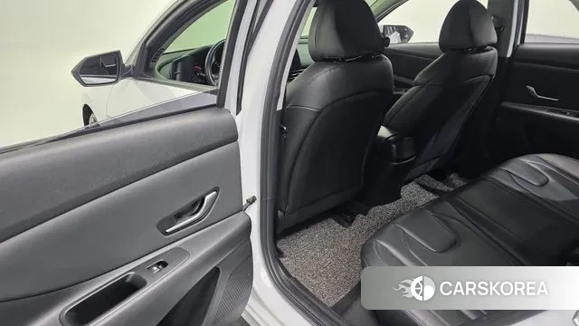 Hyundai Avante (CN7) id 3054905 из Кореи 10