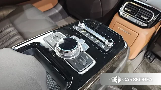 Genesis G90 id 2420354 из Кореи 10