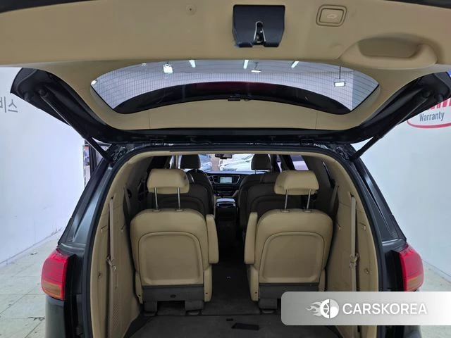 Kia All New Carnival id 4448360 из Кореи 10