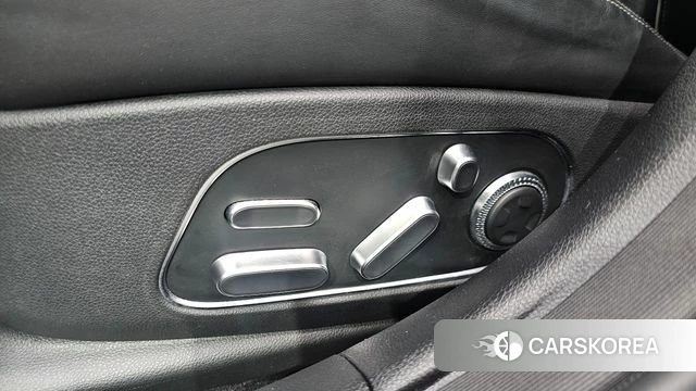 Genesis G90 (RS4) id 4778682 из Кореи 10