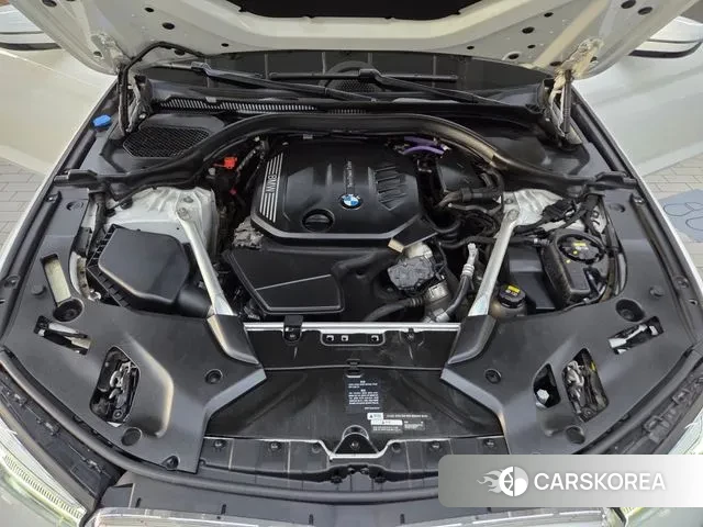 BMW 5 Series (G30) id 3562328 из Кореи 10