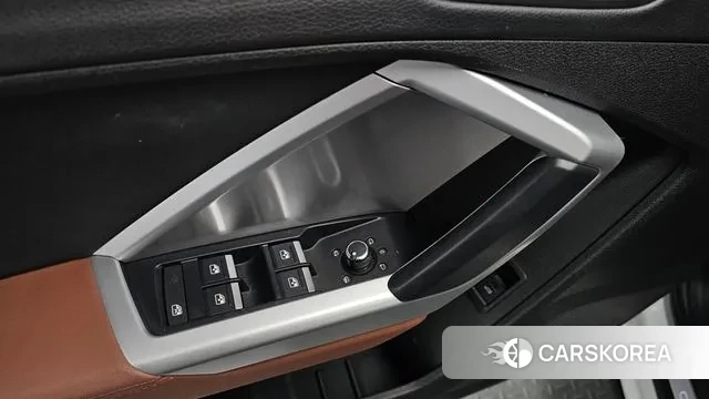 Audi Q3 (F3) id 3438970 из Кореи 10