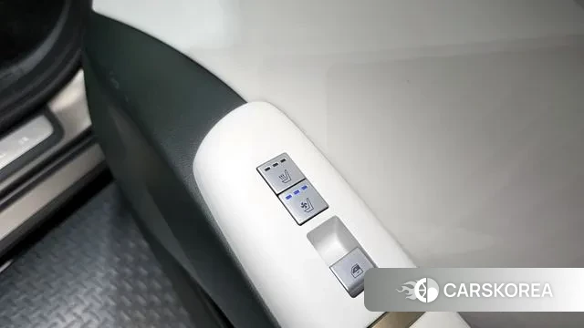 Hyundai Grandeur (GN7) id 3354392 из Кореи 10