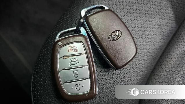 Hyundai Avante AD id 4305152 из Кореи 10