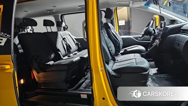 Hyundai Staria id 3477340 из Кореи 10