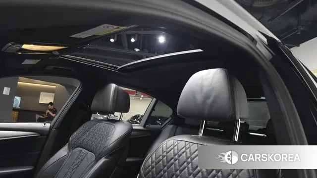 BMW 5 Series (G30) id 3209862 из Кореи 10