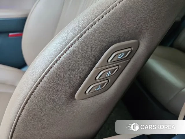 Hyundai Grandeur Hybrid (GN7) id 3487461 из Кореи 10